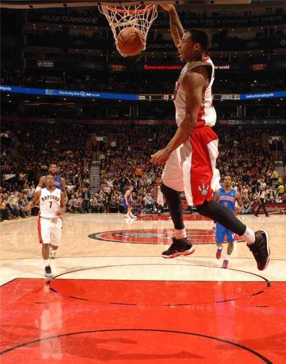 现出绝对统 现出绝对统