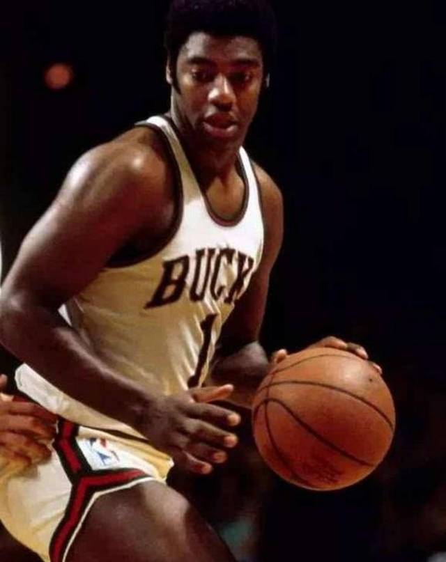 她让每一位 她让每一位