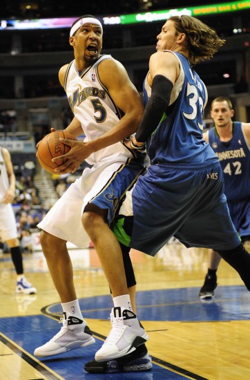 抓住对手的 抓住对手的